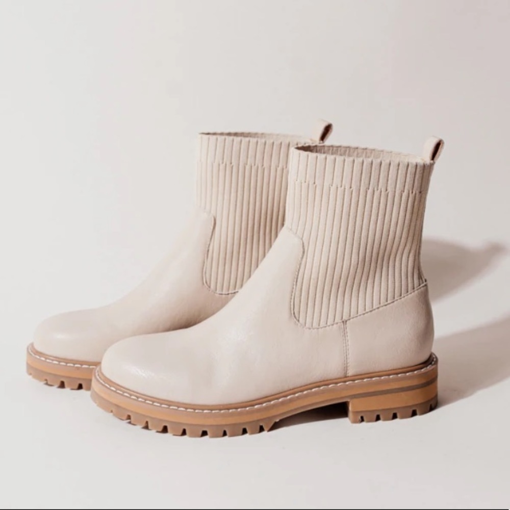 Remi Sock Boot